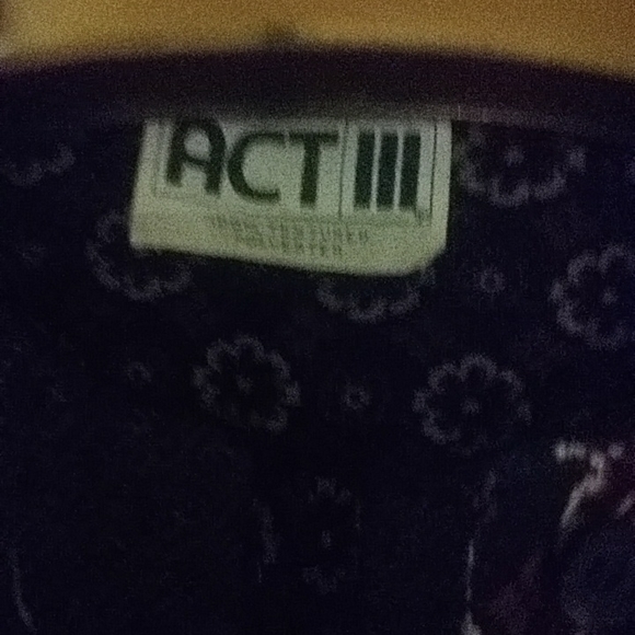 Vintage long sleeve button down blouse with neck tie - Picture 2 of 4